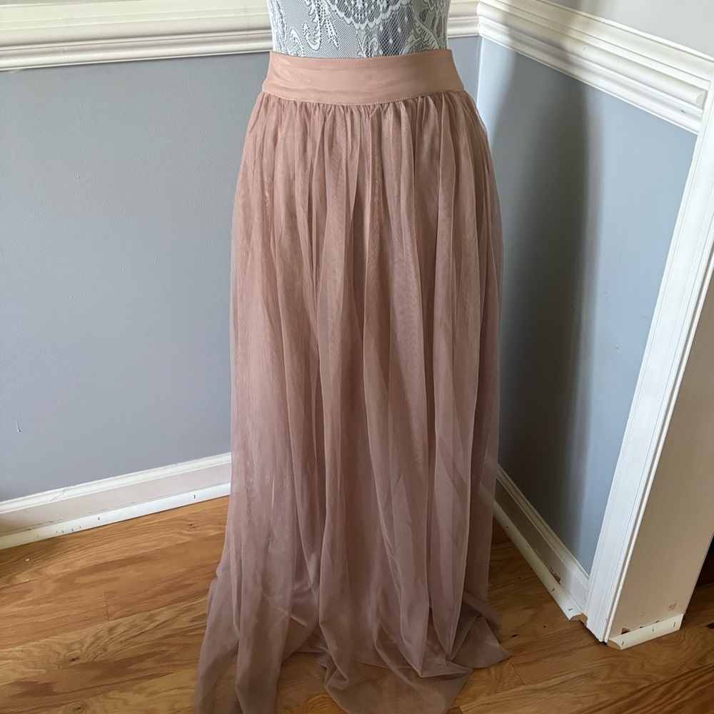 EUC Women’s Lace & Beads Tulle Blush Lined Maxi Skirt Size 18